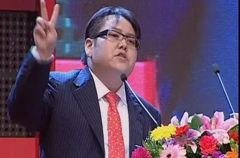 22岁接班，10余年输光家业，他可能是中国最惨的富二代