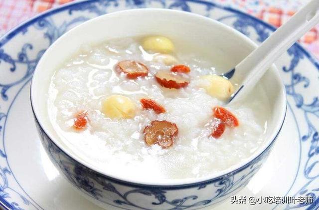 地摊复活之后，这10款地摊小吃要火，投资小人气高，适合1个人做