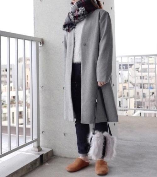冬季提升品位的必备品是灰色大衣，女士搭配的18选