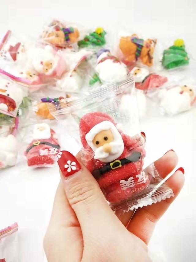 圣诞节快到了，可以准备摆地摊赚外快了