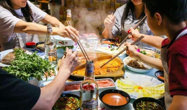 选址超差的餐厅，自从做了一个活动后，生意飙升，月入20万