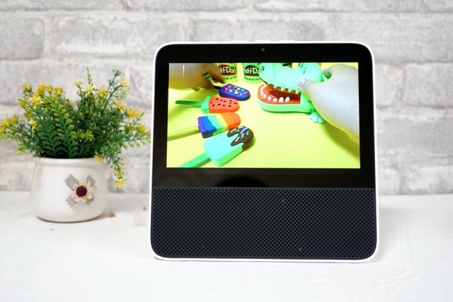 评测Redmi小爱触屏音箱8，体验下来有惊喜也有惊吓！