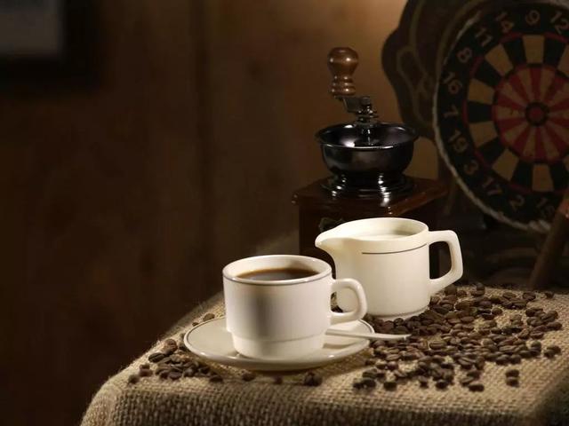如何选择一款好的咖啡机？TOP 3最佳咖啡机榜单