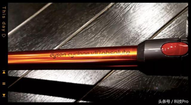 戴森V10 无绳吸尘器体验：爱上干家务的男人，很风骚