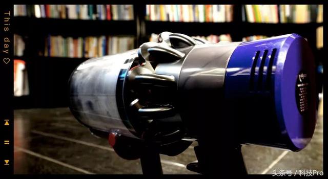 戴森V10 无绳吸尘器体验：爱上干家务的男人，很风骚