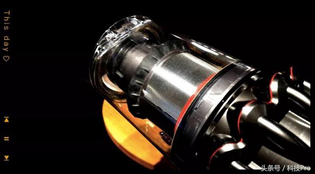 戴森V10 无绳吸尘器体验：爱上干家务的男人，很风骚