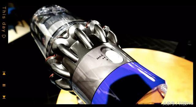 戴森V10 无绳吸尘器体验：爱上干家务的男人，很风骚