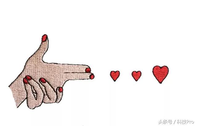 戴森V10 无绳吸尘器体验：爱上干家务的男人，很风骚