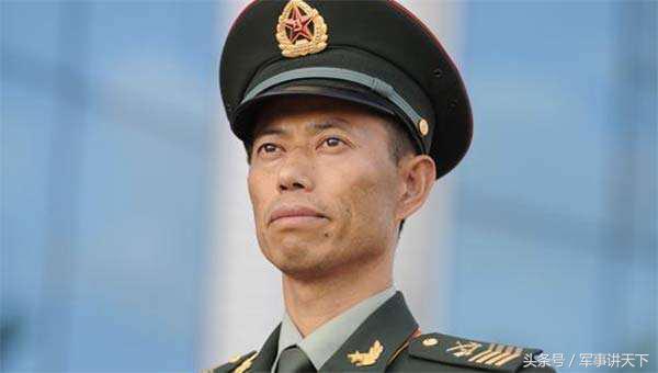 一级军士长是军队里最高的军衔，他们能够享受什么样的待遇呢？