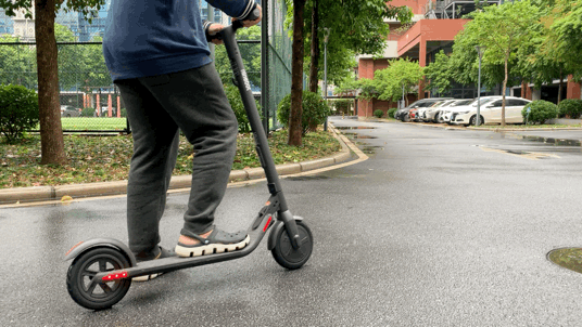 九号滑板车E22评测：上下班通勤它能靠得住吗？