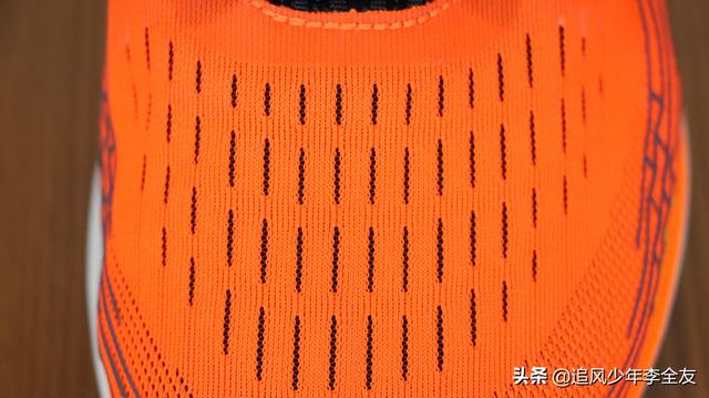 三百元内无对手，李宁赤兔跑鞋堪称国产良心