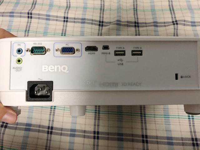 1080P中性价比较高的一款！明基i705专业智能家用投影机测评