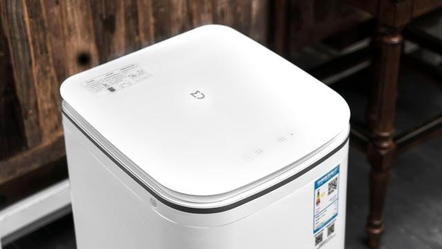 米家全自动迷你波轮洗衣机3KG新品体验：高颜值、多用处