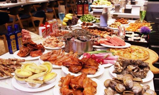 明亏暗赚的套路！海鲜餐厅158元海鲜免费送，老板反而赚了200万