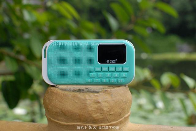 去公园遛弯乐呵怎么少得了它？——不见不散便携插卡音箱LV960体验