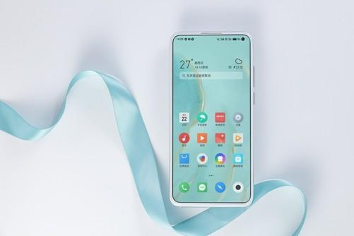 魅族17 Pro 月白天青今日开售 限量赠无线超充板