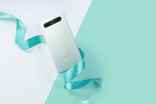 魅族17 Pro 月白天青今日开售 限量赠无线超充板