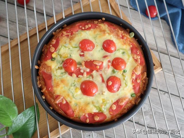 披萨的做法原来这么简单，学会就再也不用出去买了，好吃还省钱