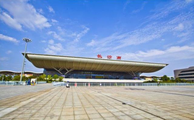 高铁时代，这5座城市将率先崛起，看看你家乡上榜了吗？