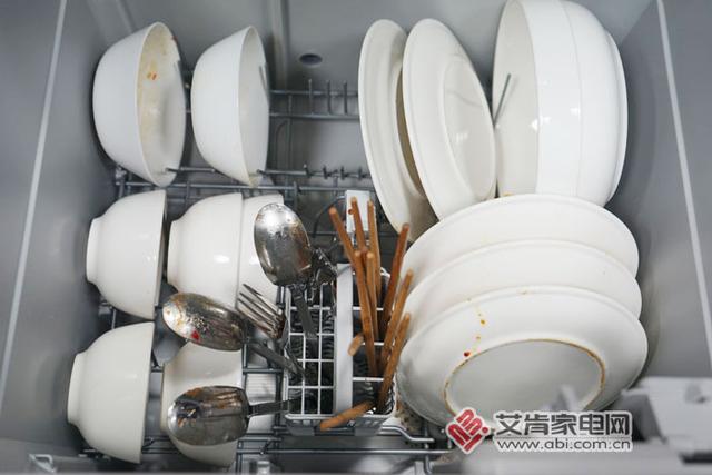 松下洗碗机评测：比手洗更干净，用了就离不开