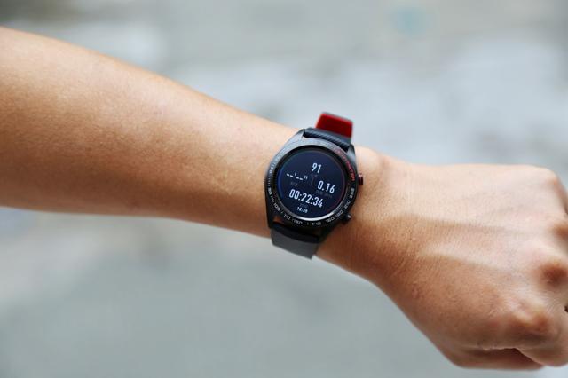可独立使用的运动手表，这款轻薄长续航荣耀手表get到你了么？