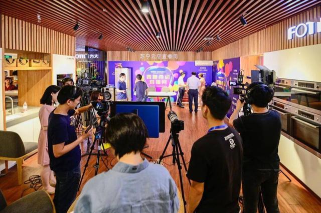 直播5小时，带货12亿？超级网红时代，如何快速打造自己的个人IP