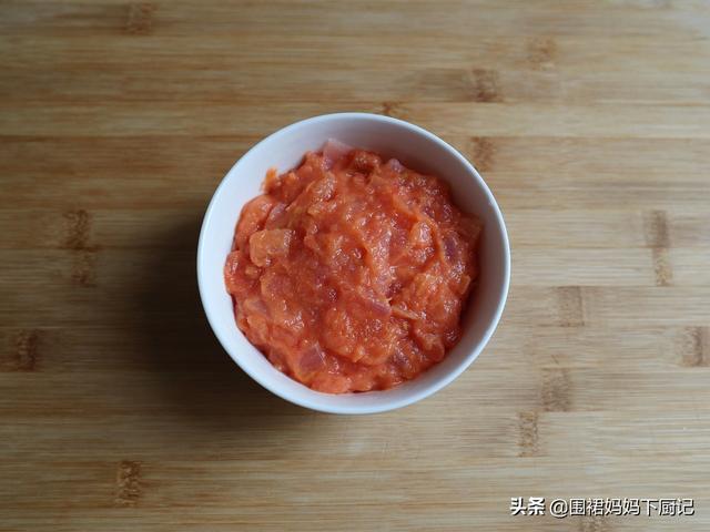 披萨的做法原来这么简单，学会就再也不用出去买了，好吃还省钱