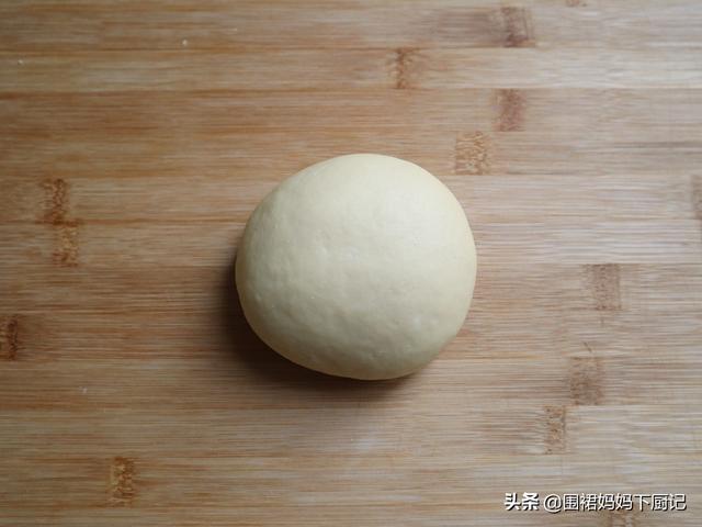 披萨的做法原来这么简单，学会就再也不用出去买了，好吃还省钱