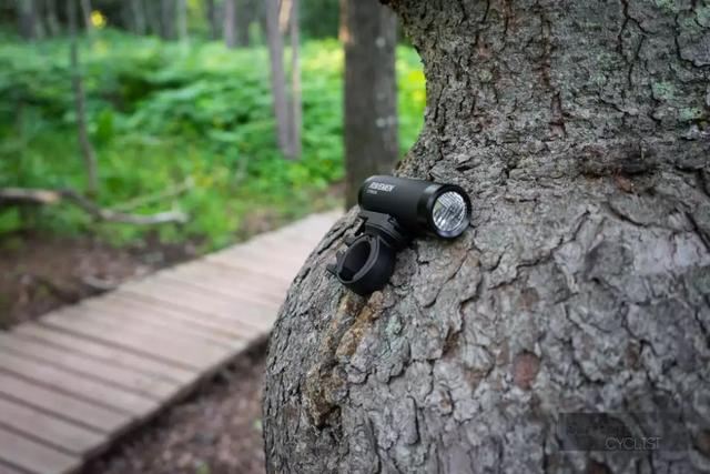 秋冬骑行必备：9款自行车灯推荐