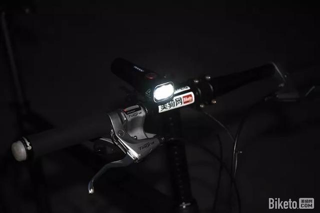 秋冬骑行必备：9款自行车灯推荐