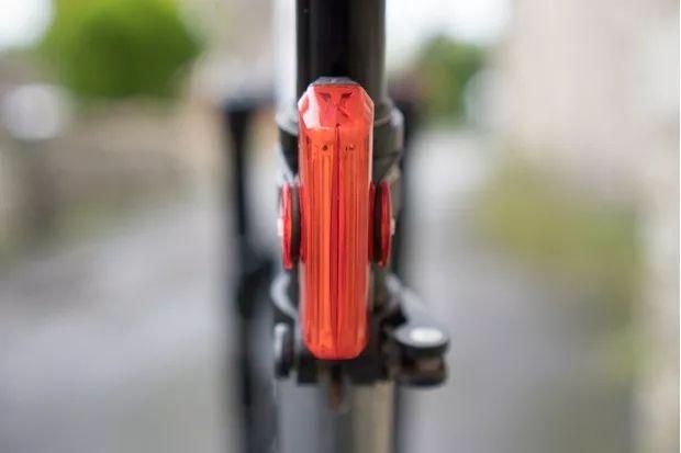 秋冬骑行必备：9款自行车灯推荐