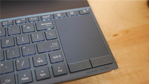 华硕ZenBook Duo全面评测：高颜值、强性能的双屏笔记本电脑