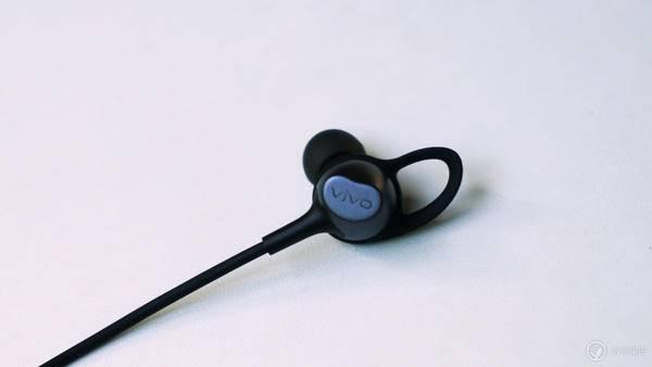 瑕瑜互见，vivo 无线运动耳机上手体验