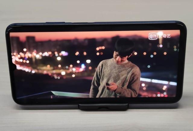 5G+大屏幕 荣耀X10 Max就是个追剧利器