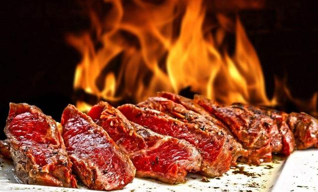 餐饮新手开烤肉店，经营半年，狂赚100万