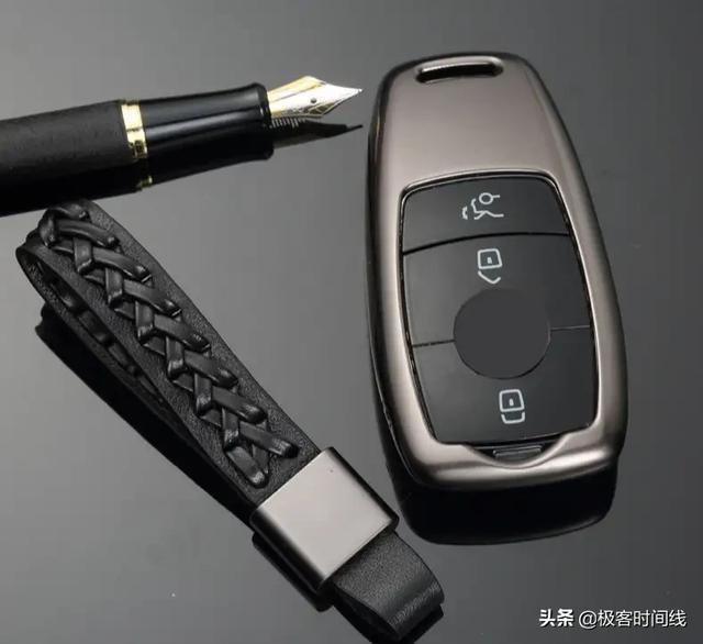 自带属性的高档汽车钥匙包，彰显你独特气质品味