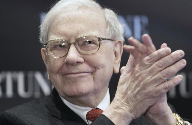 持仓苹果四个月大涨400亿美元，“股神”巴菲特又回来了