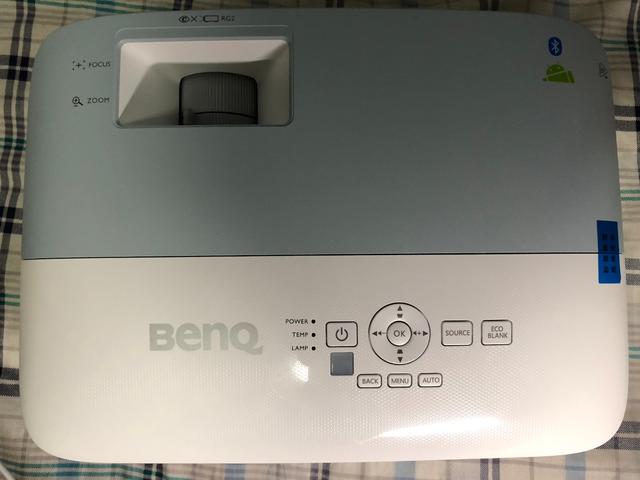 1080P中性价比较高的一款！明基i705专业智能家用投影机测评