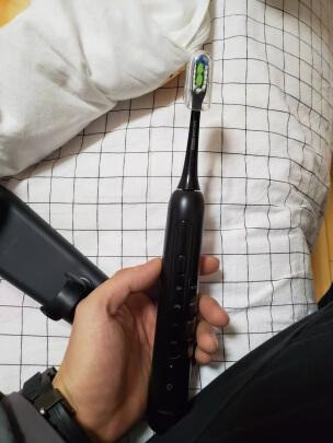 华为居然还有电动牙刷！APP智能追踪刷牙情况，90天超长续航