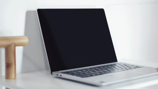 关于小新pro13这台笔记本电脑的一些点评和缺点解析