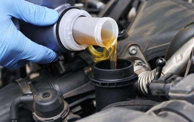 汽车多久更换机油？这几点更换常识告诉你保护爱车