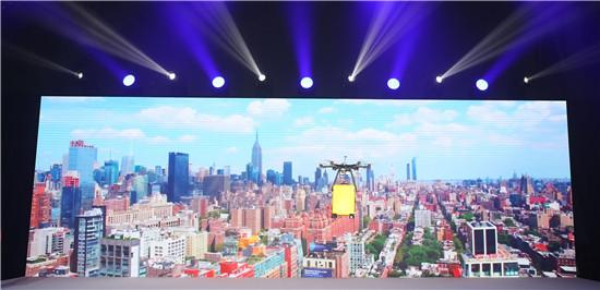 新秀丽集团四大品牌齐聚，美旅品牌代言人吴磊亮相新品发布会