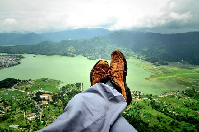 研究生收入不如卖麻辣烫，还不如去卖麻辣烫？对不起，你真做不了