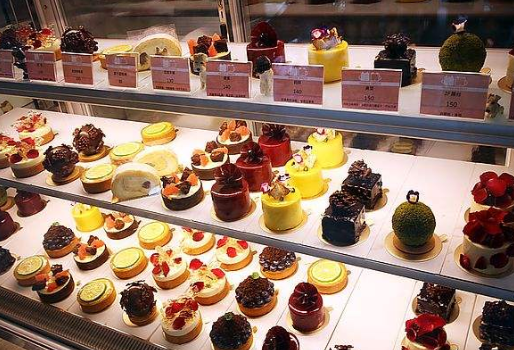 3个月连开20家甜品店，95后姑娘用轻资产模式创业，效果显著