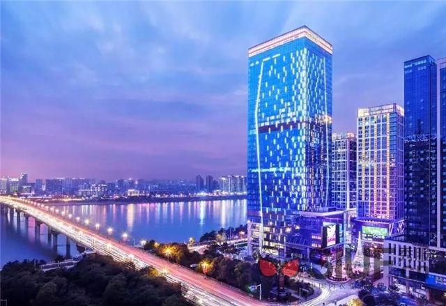 湖南省省会长沙市区建成面积很大，在中部城市脱颖而出