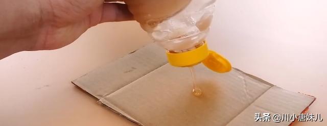 家里有蟑螂不要用药了，通过这招，蟑螂全部死光，还卫生