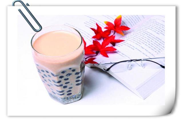 一个47岁的失业者，准备摆地摊卖小吃，什么项目容易做、利润高？