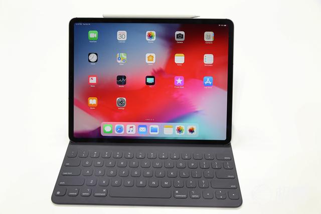 你买新款iPad Pro了吗？没有Home键怎么截屏？苹果推出了新的交互