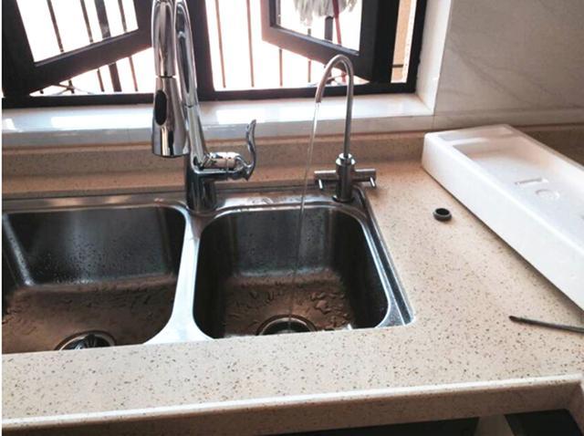 打造家庭净水系统，比买水放心！滨特尔净水器体验分享