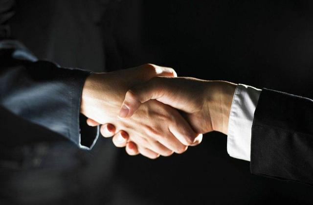 暴利的茶行业！茶馆免费请人喝茶，一年还能赚300万